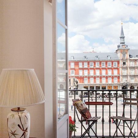 Charming view Plaza Mayor Madryt Zewnętrze zdjęcie